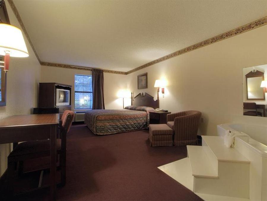 Americas Best Value Inn & Suites - Little Rock - Maumelle Экстерьер фото